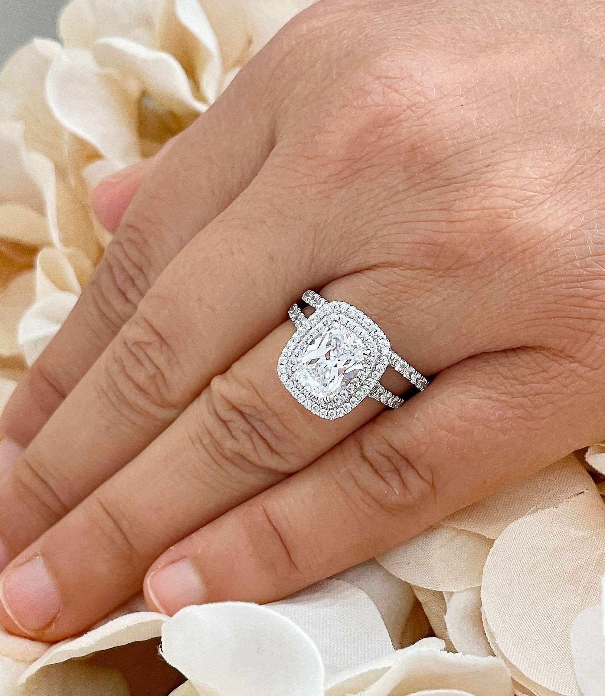 Gia Double Banded Halo Head Peace Oval Double Halo Ring in 14k Yellow/white Gold | Gabriel  main image 3