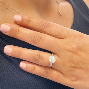 14k Solid White Gold Round and Baguettes Cut Natural Diamond Engagement Ring 1.74ctw