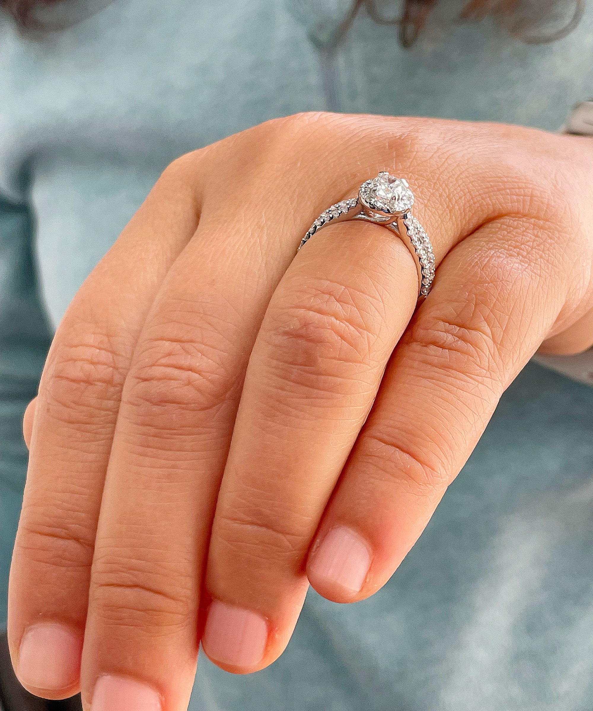 Anello dell'eternità con moissanite rotonda da 3,50 ct: fede nuziale Anello dell'eternità con moissanite rotonda da 3,50 ct: fede nuziale