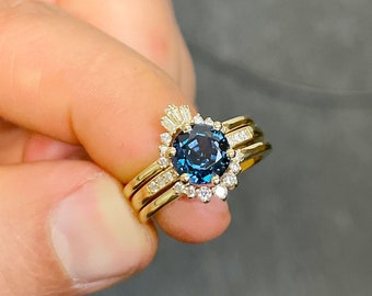 14k Solid Yellow Gold Round Cut Blue Sapphire And Natural Round And Baguettes Cut Diamonds Engagement Ring 2.50ctw