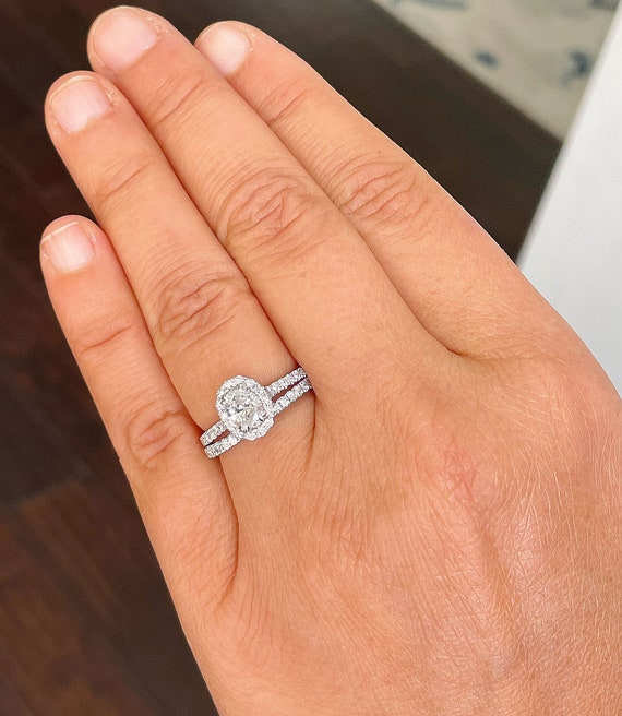 Bague De Fiançailles Or Blanc 14k Ovale Tanzanite Et Diamants - Taille US7, Fait Main, Naturelle, Ajustable - Neuf