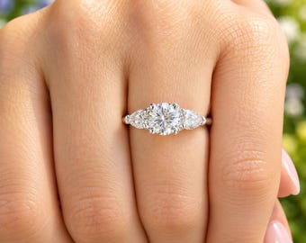 Round Cut And Pear Shape Sides Diamond Engagement Ring IGI Certified 14k Solid White Gold Bridal Wedding Ring 1.40ctw F-VS2