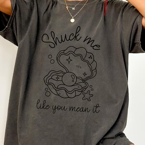 Freche Auster Druck PNG | Unangemessene lustige Grafik | Austern-Liebhaber PNG | Freches Austern Design | Freches Sommer T-Shirt | Muschel Shirt