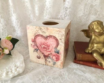 Tissue Box Cover, Pink Heart, pink Rose, Shabby Chic Pink Rose, Vintage look Cottage Core, decor