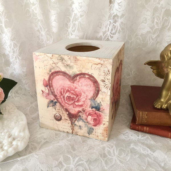 Tissue Box Cover, Pink Heart, pink Rose, Shabby Chic Pink Rose, Vintage look Cottage Core, decor