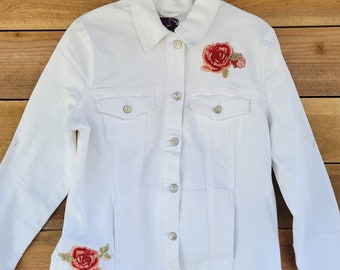 Womens size M white denim jean jacket with floral appliques on the front and back, white womens jean jacket