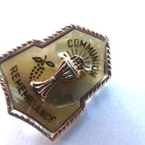 First Holy Communion Brooch Souvenir Remembrance Lapel Pin Vintage Catholic Gift