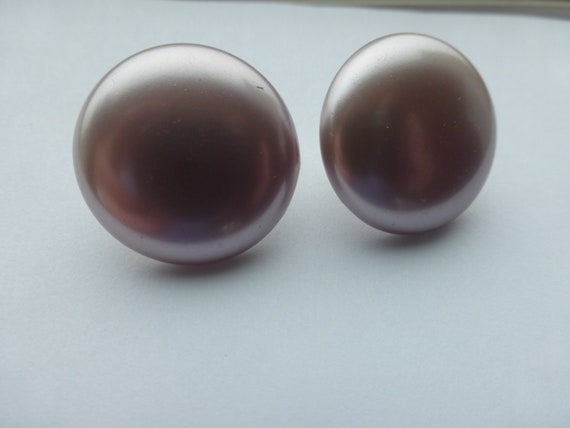Vintage Lavender Pearl Button Clip-on Earrings - image 2