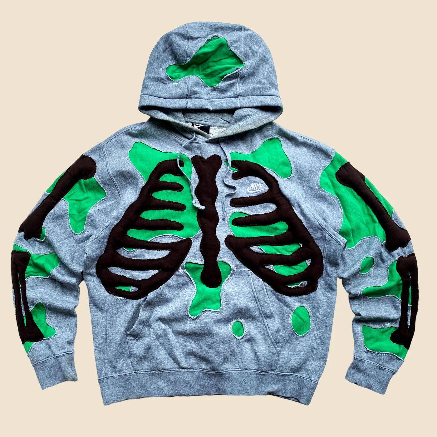nike skull hoodie