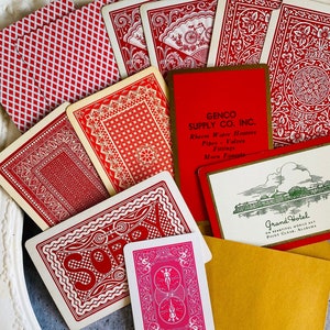 Vintage antieke speelkaarten Game Deck Rode patronen voor mooie Tags Plakboeken Junk Journals Artist Trading Collage Mixed Media Ruilen