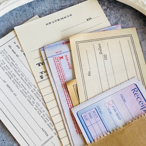 Zufallset von Vintage Kreditkarten- und Geldbelegen Statements Budget Rechnungen Geldmanagement Junk-Journal Collage Kassierer Kinder Ersparnisse Rent