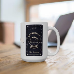 Caneca de cerâmica com cartas de tarô, design para professores, xícara de café, caneca de chá, presente para entusiastas de tarô, presente para leitores de tarô