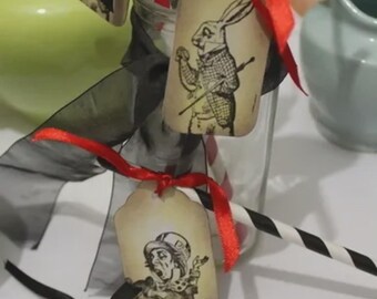 Retro Paper Straws With Vintage Alice in Wonderland Tags - Set of 6