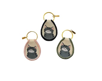 Porte-clés brodé chat gris heureux, écusson porte-clés