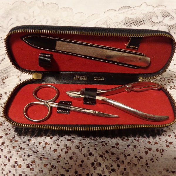Leather Grooming Kit - Men's Travel Case - Men's Manicure Set  - 18-394