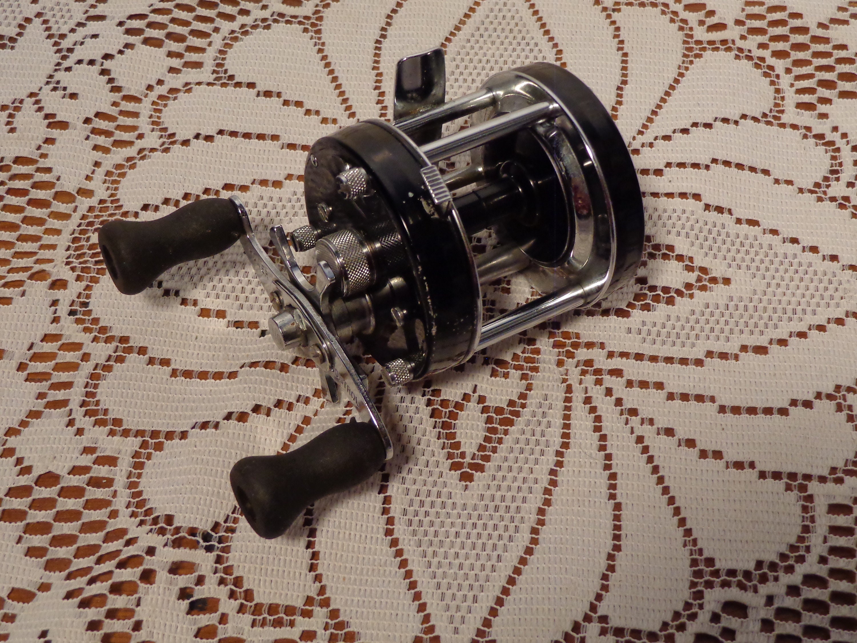 c.1984 – Abu Garcia Ambassadeur – 5000 Bait Cast Reel – NICE – Take A  Look!!! - La Paz County Sheriff's Office Dedicated to Service