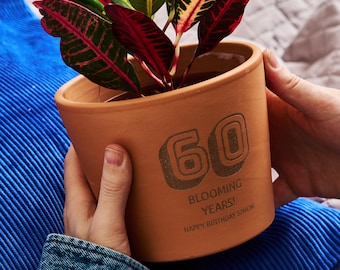 Maceta de terracota personalizada / Regalo de cumpleaños grabado