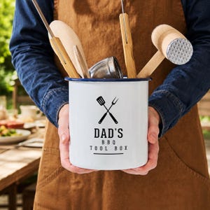 Personalisierte Emaille Grill Utensilien Halter | Papas Grill-Werkzeugkasten | Geschenk zum Vatertag