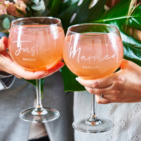 Personalisierte Just Married Gin Glass Set