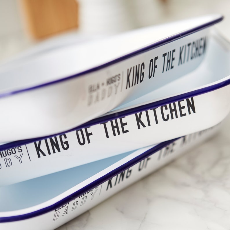 King of the Kitchen Personalised Baking Tray image 2