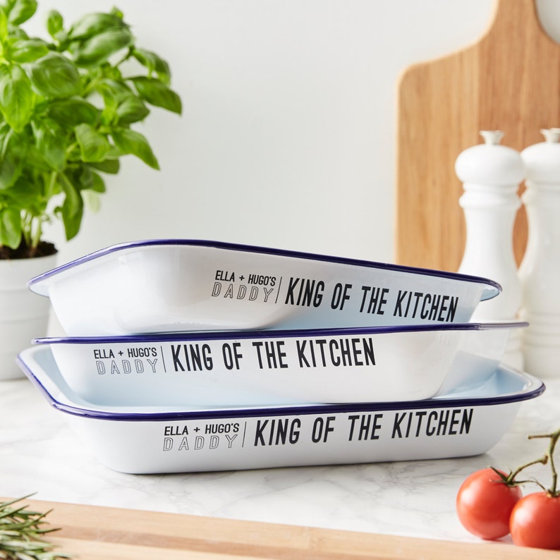 King of the Kitchen Personalised Baking Tray image 1
