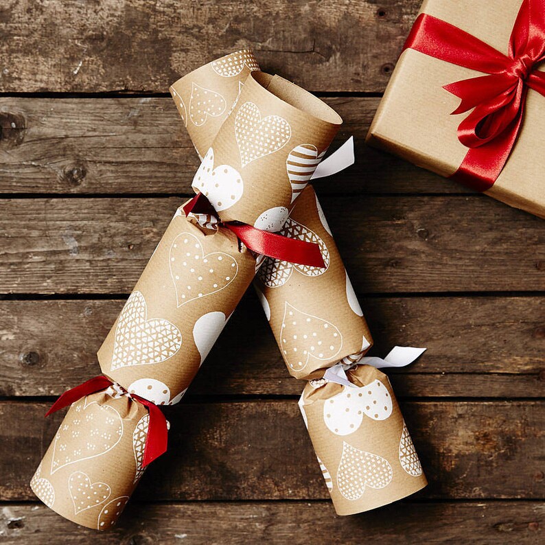 Recycled Heart Christmas Crackers image 1