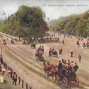 Rotten Row Londres Angleterre Carte postale ancienne 1910 Belle exposition d'Equipages Journée chargée à Londres