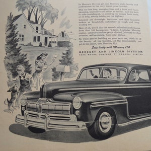 Peut inclure: Une publicité vintage en noir et blanc pour la voiture Mercury 114. La publicité présente une Mercury 114 noire garée devant une maison avec une boîte aux lettres. Le texte de la publicité indique "Step lively with Mercury 114" et "Mercury and Lincoln Division, Ford Motor Company of Canada, Limited".