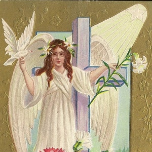 Un ange et une colombe se tiennent devant une croix, carte postale de Pâques antique des années 1910 non utilisée