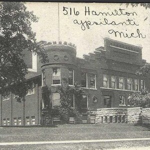 YPSILANTI - Gymnasium Building Michigan State Normal College - Carte postale ancienne de 1905 UDB avec drapeau oblitéré - Rotograph Co