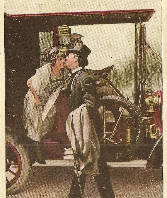 黄昏の美男 美女 ANTIQUE POSTCARD COLLECTION Dapper Gentleman Greets Young Lady With a Kiss Antique Postcard
