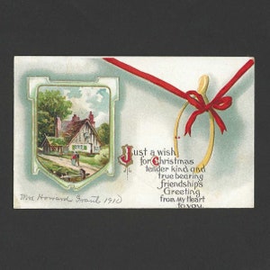 Carte postale de Noël antique 1910 représentant une scène de maison de campagne légèrement en relief avec un ruban rouge en forme de triangle - Oblitération RPO Utica et Bing