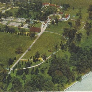 Carte postale vintage Vue à vol d'oiseau du parc du manoir de Washington sur le fleuve Potomac, Mont Vernon - 1933 - Timbre US728 Fort Dearborn