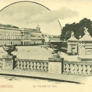 Bruxelles Le Palais Du Roi Unused Antique Postcard Brussels King’s Palace and Portrait of the King – Tinsel Glitter Postcard