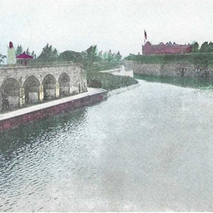 Afficher le long de la forteresse des douves Monroe VA - Carte postale ancienne UDB inutilisée