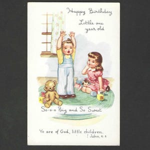 Joyeux anniversaire petit un an carte postale d'anniversaire vintage inutilisée Enfants qui jouent - Citation de 1 Jean 4 - 4