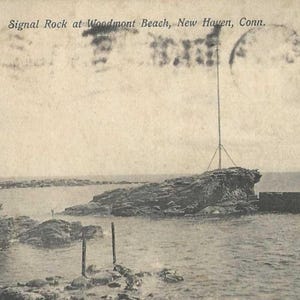 Carte postale ancienne 1908 de Signal Rock à WOODMONT Beach New Haven Connecticut 1908 avec drapeau Annuler