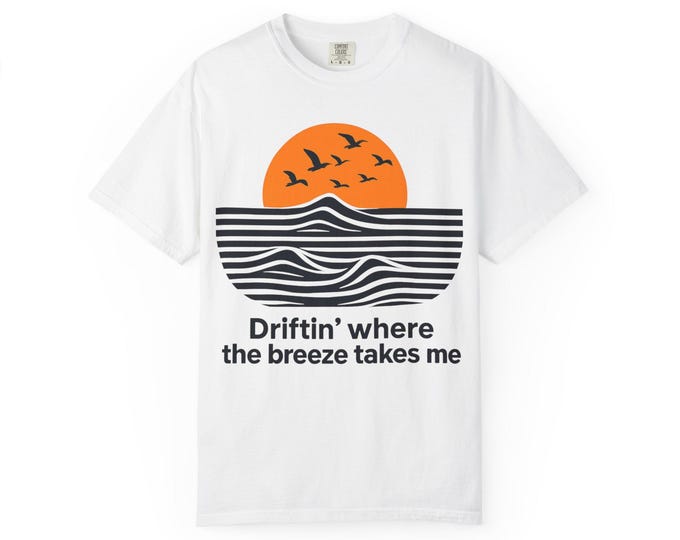 Sunset Wave Unisex T-Shirt Beach Graphic Tee Ocean Lover Shirt Vacation Surfing Top Summer Apparel