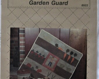 Bears Paw Designs Garden Guard Quilt Pattern 8922