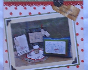 Simply Christmas by Sherri Falls This & That Patterns Booklet