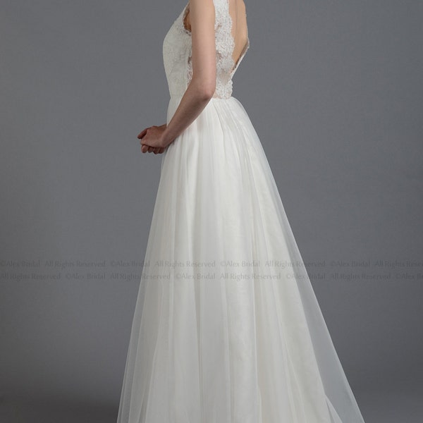 Sleeveless lace wedding dress, V-back alencon lace with tulle skirt.