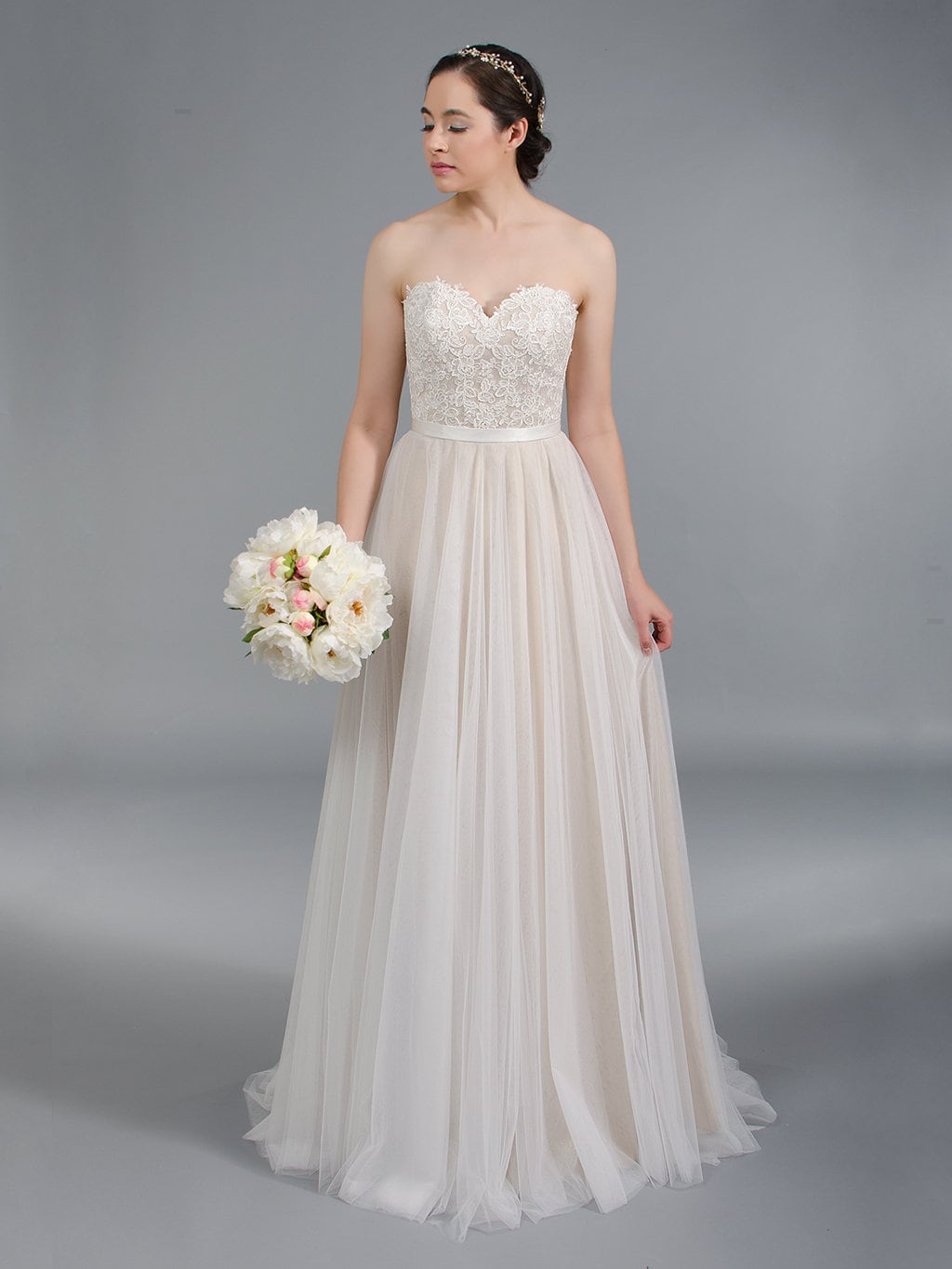 strapless wedding dress with tulle skirt