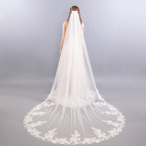Wedding Veil Lace Bridal Veil Embroidered Lace Veil Cathedral veil Chapel veil