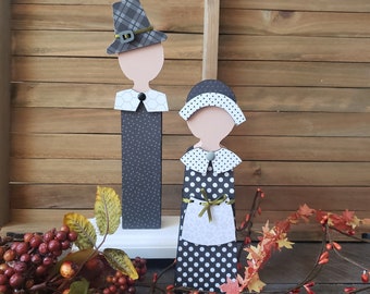 Wooden Pilgrim Pair - Thanksgiving Decor - Thanksgiving Tier Tray - Thanksgiving Decoration - Pilgrims