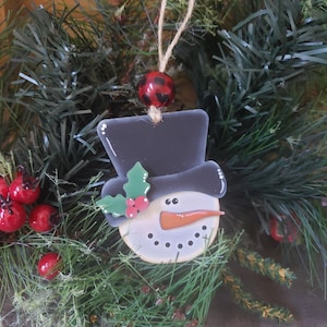 Primitive Snowman Christmas Ornament, Christmas Ornament, Christmas Tree Ornament, Snowman Ornament, Ornament Exchange, Snowman,Secret Santa
