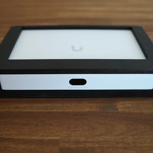 Supporto rack da 10" per Unifi UCG-Fiber | Supporto rack per Cloud Gateway in fibra | Stampato in 3D in PETG | Rack di rete da 10 pollici