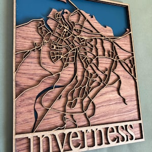 décoration cartographie découpe bois INVERNESS