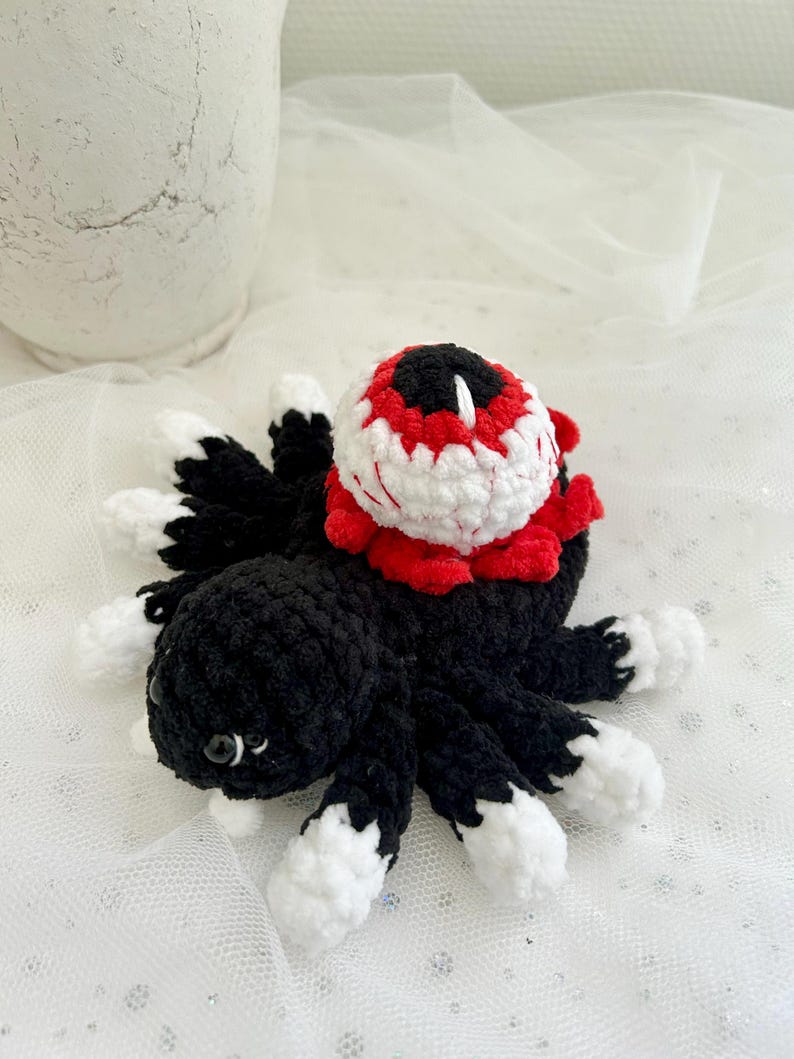 Crochet Insect Pattern Halloween Eyeball Spider Crochet Pattern - Amigurumi Tarantula Eye ...