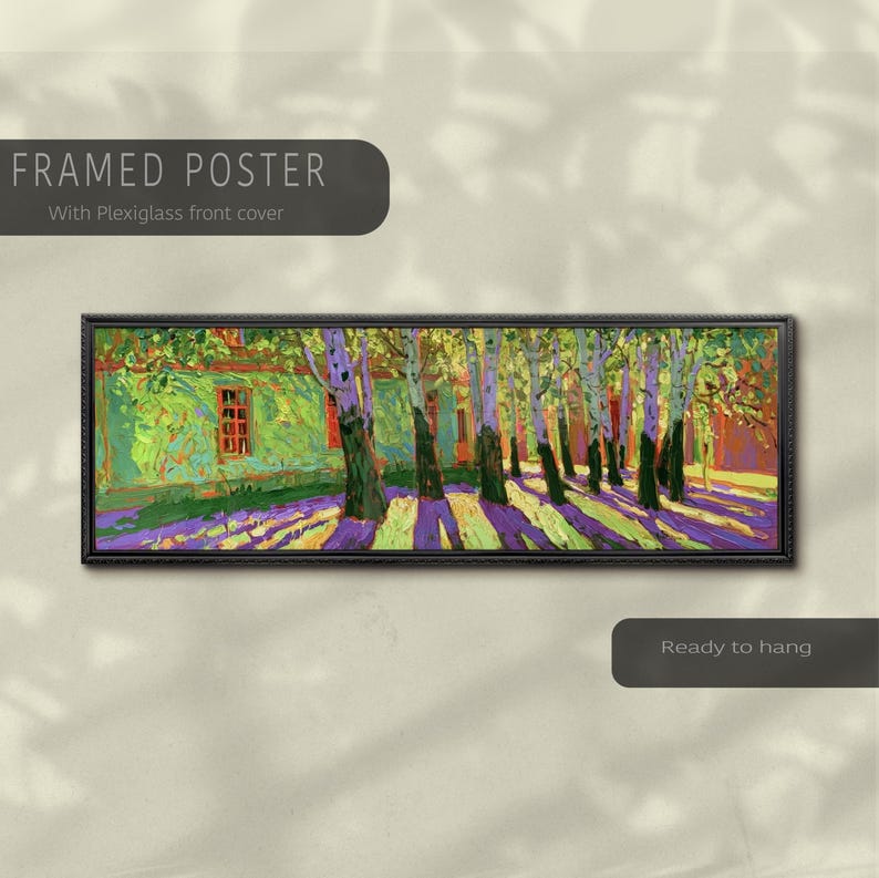 Puede incluir: Un p&oacute;ster panor&aacute;mico enmarcado que muestra una pintura de paisaje de un edificio verde rodeado de &aacute;rboles con largas sombras p&uacute;rpuras en el suelo. El marco negro incluye una cubierta frontal de plexigl&aacute;s y est&aacute; listo para colgar.