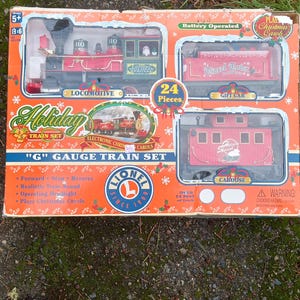 Vintage Lionel Holiday G Gauge 24Piece Train Set